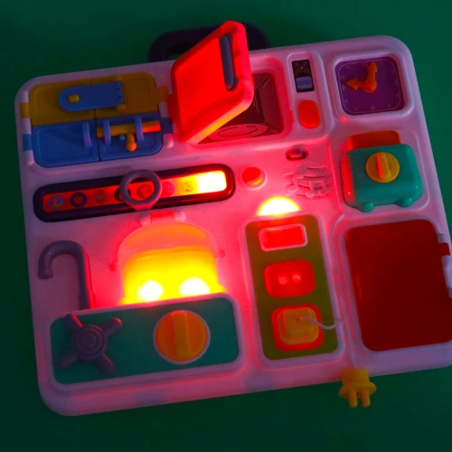 tablica-manipulacyjna-sensoryczna-montessori-kuchnia-zegar-swiatlo-dzwiek-171311