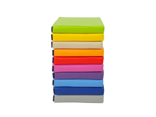zestaw-klockow-piankowych-poduszki-kwadratowe-35x35cm-10-szt (1).webp