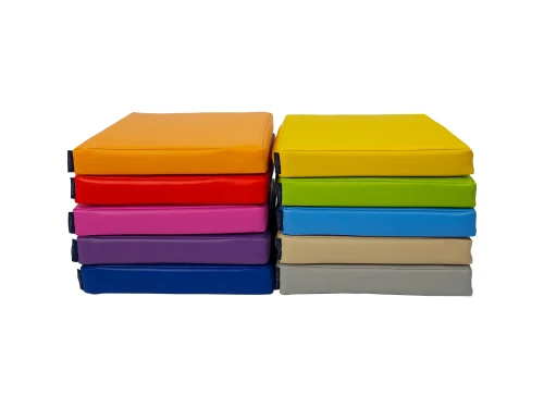 zestaw-klockow-piankowych-poduszki-kwadratowe-30x30x5cm-25-szt (1).webp