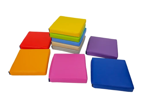 zestaw-klockow-piankowych-poduszki-kwadratowe-30x30x5cm-25-szt (2).webp