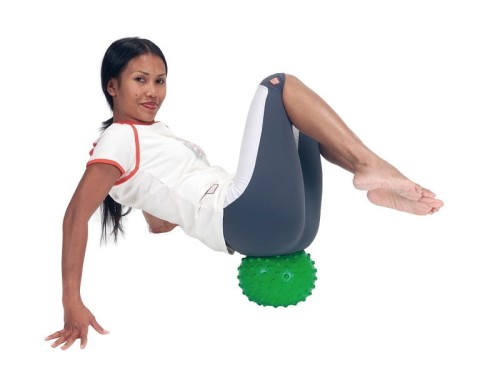 gymnic-aku-ball-pilka-sensoryczna-z-wypustkami-2.jpg