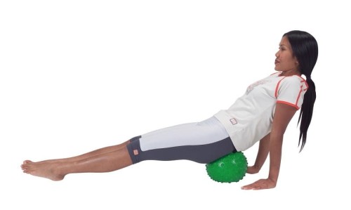 gymnic-aku-ball-pilka-sensoryczna-z-wypustkami-4.jpg