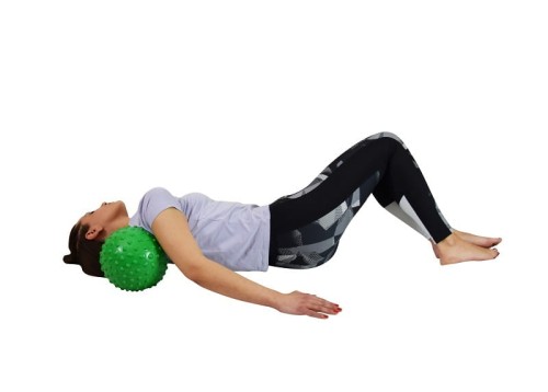 gymnic-aku-ball-pilka-sensoryczna-z-wypustkami-6.jpg