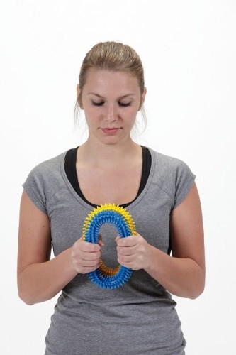 gymnic_gymnic-aku-ring-ringo-do-cwiczen-z-kolcami-13.jpg