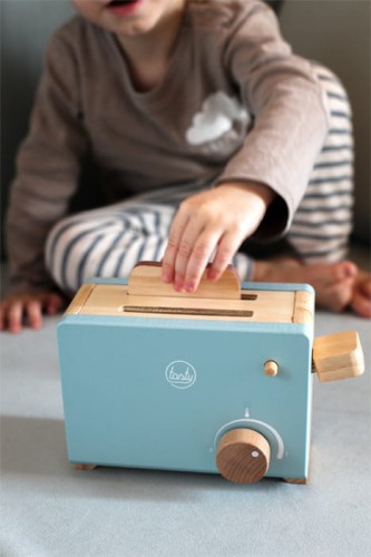12246_small_foot_Toaster_set_tasty_Bloggerbild_2.jpg